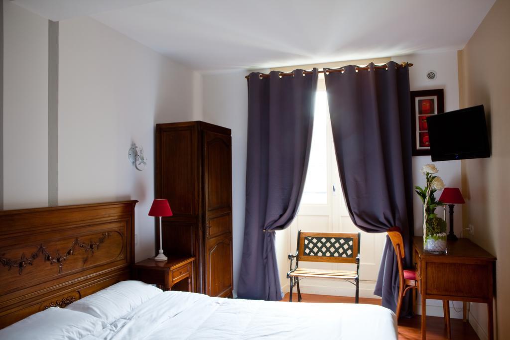 Hotel Abat Jour Nantes Habitación foto